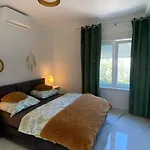 شقة With Swimming Pool Pag - 24360 باغ